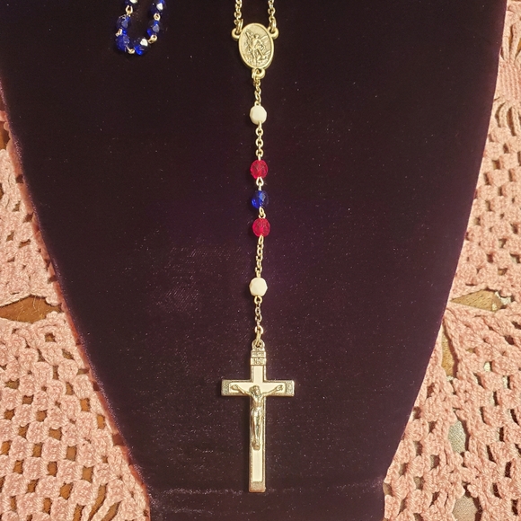 Rosary Italian God Bless America Red/white/blue Beads - NEW - Picture 2 of 5